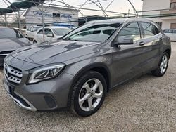 Antracite Usata 2019 Mercedes GLA200 SUV | 20.400 € (Buon prezzo)