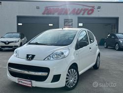 Bianco Usata 2009 Peugeot 107 Allure Due volumi | 4300 € (Buon prezzo)