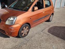 Usata 2005 Kia Picanto Due volumi | 800 €