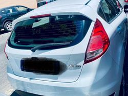 Bianco Usata 2014 Ford Fiesta Due volumi | 6500 €