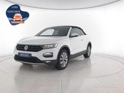 Pure white nero Usata 2021 VW T-Roc Style SUV | 21.400 € (Molto cara)
