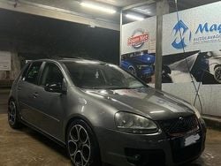 Usata 2008 VW Golf V Tre volumi | 4500 € (Molto cara)