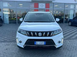 Bianco Usata 2022 Suzuki Vitara Cool SUV | 19.000 € (Buon prezzo)