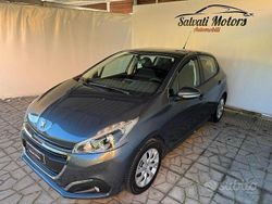 Grigio Usata 2015 Peugeot 208 Active Due volumi | 6900 € (Cara)