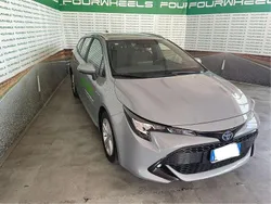 Argento Usata 2021 Toyota Corolla Business Edition Station wagon | 14.200 € (Buon prezzo)