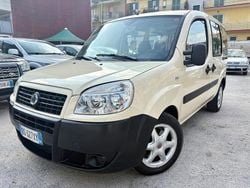Beige Usata 2009 Fiat Doblò Monovolume | 4500 € (Buon prezzo)
