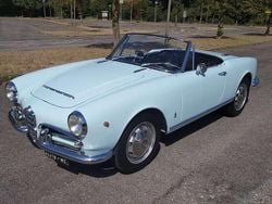 Blu/azzurro Usata 1962 Alfa Romeo Giulia Spider Cabrio | 75.000 €