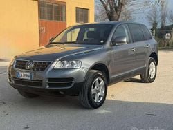 Nero Usata 2004 VW Touareg R SUV | 2900 € (Ottimo prezzo)