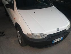 Bianco Usata 2001 Fiat Strada Pick-up | 4500 € (Cara)