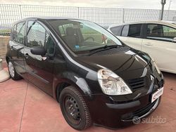 Usata 2008 Renault Modus Monovolume | 3900 € (Molto cara)