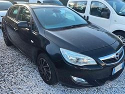 Nero Usata 2010 Opel Astra Tre volumi | 4300 € (Ottimo prezzo)