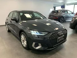 Grigio Usata 2022 Audi A3 Sportback Advanced Plus Tre volumi | 26.900 € (Buon prezzo)