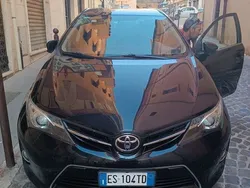 Nero Usata 2013 Toyota Auris Active Tre volumi | 6500 € (Buon prezzo)