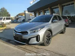 Nessuno Nuova 2025 Kia XCeed Style SUV | 30.250 € (Molto cara)