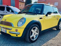 Giallo Usata 2004 Mini ONE Due volumi | 2900 € (Buon prezzo)