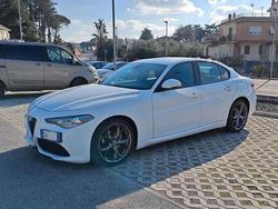 Bianco Usata 2022 Alfa Romeo Giulia Business Tre volumi | 26.000 € (Buon prezzo)