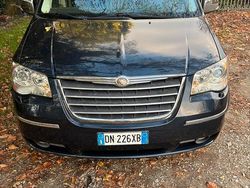 Grigio Usata 2008 Chrysler Grand Voyager Monovolume | 5999 € (Buon prezzo)