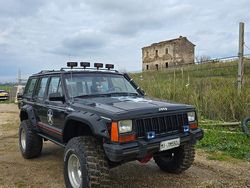 Nero Usata 1986 Jeep Cherokee SUV | 14.000 €