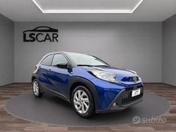 Blu/azzurro Usata 2022 Toyota Aygo X SUV | 13.990 € (Ottimo prezzo)