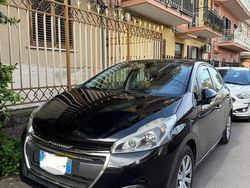 Nero Usata 2016 Peugeot 208 Due volumi | 9000 € (Molto cara)