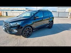 Nero Usata 2018 Ford Kuga SUV | 15.000 €