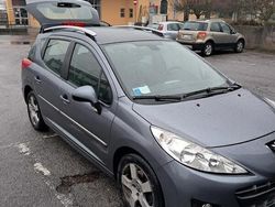Grigio Usata 2011 Peugeot 207 Station wagon | 3000 € (Buon prezzo)
