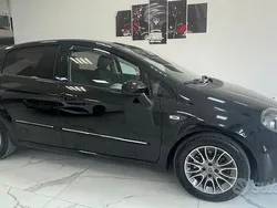 Nero Usata 2011 Fiat Punto Sport Due volumi | 4490 € (Buon prezzo)