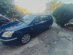 Blu Usata 2005 Toyota Avensis Tre volumi | 4200 € (Cara)