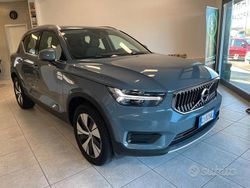 Grigio Usata 2022 Volvo XC40 Inscription SUV | 25.899 € (Ottimo prezzo)