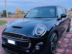 Nero(met.) Usata 2018 Mini Cooper SD Due volumi | 21.000 € (Cara)