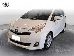 Bianco Usata 2012 Toyota Verso-S Monovolume | 6900 € (Buon prezzo)