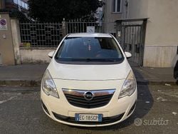 Bianco Usata 2011 Opel Meriva Monovolume | 3900 € (Buon prezzo)