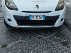Usata 2012 Renault Clio III Due volumi | 2200 €