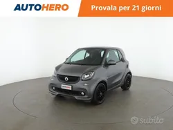 Grigio Usata 2019 Smart ForTwo Coupé Passion Due volumi | 16.599 € (Buon prezzo)