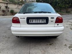Usata 1994 Ford Mondeo Tre volumi | 3000 €