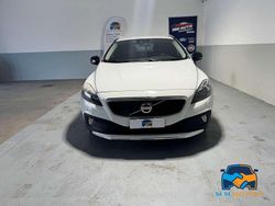 Bianco Usata 2014 Volvo V40 CC Summum Station wagon | 9900 € (Buon prezzo)
