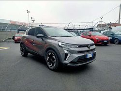 Grigio chiaro Usata 2025 Renault Captur Techno SUV | 19.500 € (Buon prezzo)