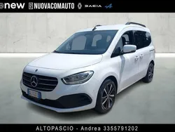 Bianco Usata 2022 Mercedes T180 Monovolume | 23.900 €