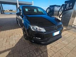 Nero Usata 2016 VW Polo Comfortline Tre volumi | 8300 € (Buon prezzo)