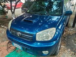 Blu Usata 2004 Toyota RAV4 SUV | 1990 € (Super prezzo)