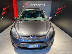 Grigio Usata 2009 Ford Fiesta Tre volumi | 3500 € (Buon prezzo)