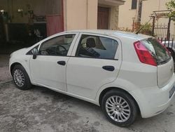 Usata 2011 Fiat Grande Punto Due volumi | 1200 € (Super prezzo)