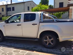 Usata 2015 Isuzu D-Max Pick-up | 24.000 €
