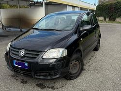 Nero Usata 2006 VW Fox Due volumi | 2400 € (Buon prezzo)