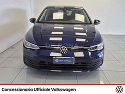 Azzurro Usata 2022 VW Golf Life Tre volumi | 19.900 € (Buon prezzo)