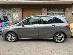 Grigio Usata 2018 Mercedes B180 Monovolume | 14.000 € (Super prezzo)
