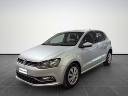Grigio argento Usata 2017 VW Polo Comfortline Tre volumi | 10.999 € (Buon prezzo)