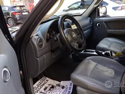 Argento Usata 2005 Jeep Cherokee Sport SUV | 5500 € (Buon prezzo)