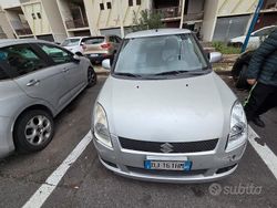 Grigio Usata 2007 Suzuki Swift Due volumi | 2000 €