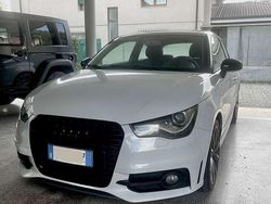 Bianco Usata 2011 Audi A1 S-Line Due volumi | 8600 € (Buon prezzo)